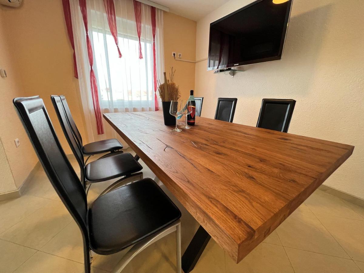 Apartments Dream House Zaton Затон Екстериор снимка