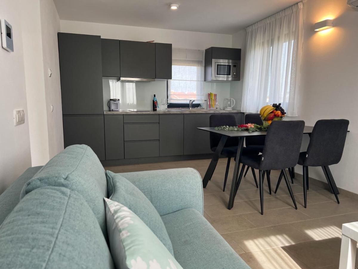 Apartments Dream House Zaton Затон Екстериор снимка