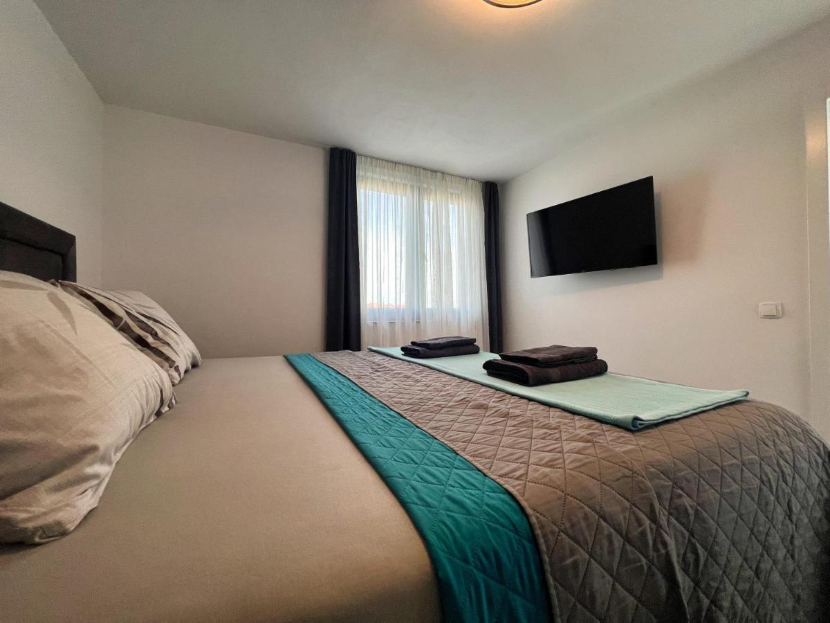 Apartments Dream House Zaton Затон Екстериор снимка