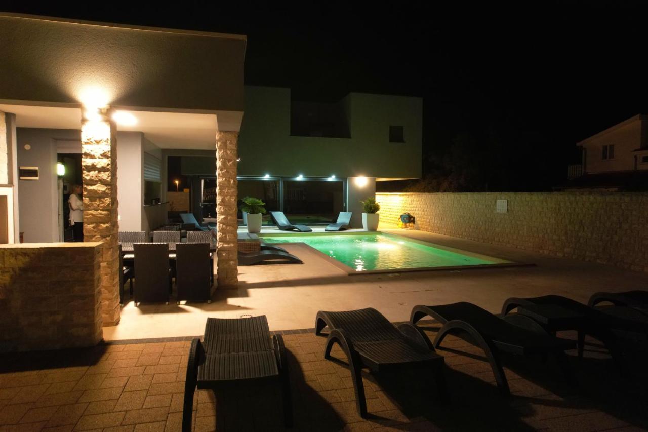 Apartments Dream House Zaton Затон Екстериор снимка