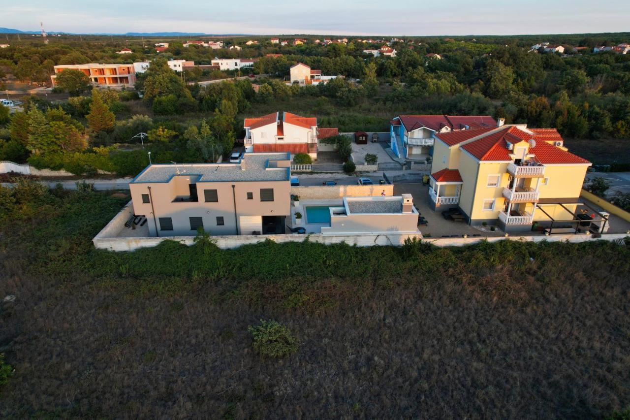 Apartments Dream House Zaton Затон Екстериор снимка