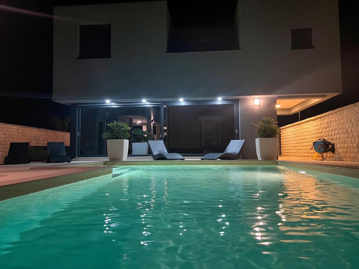 Apartments Dream House Zaton Затон Екстериор снимка