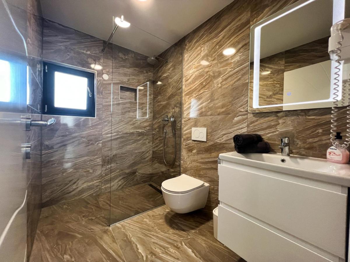 Apartments Dream House Zaton Затон Екстериор снимка