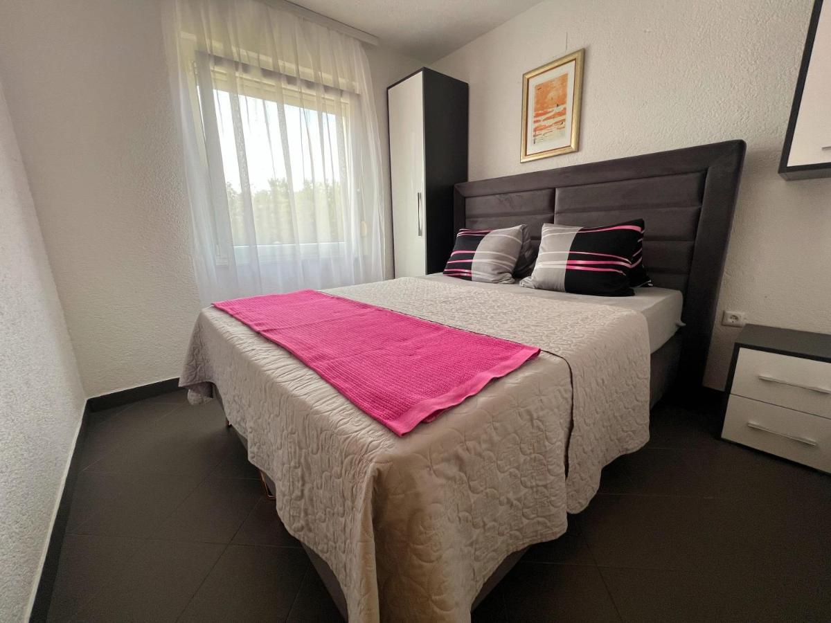 Apartments Dream House Zaton Затон Екстериор снимка